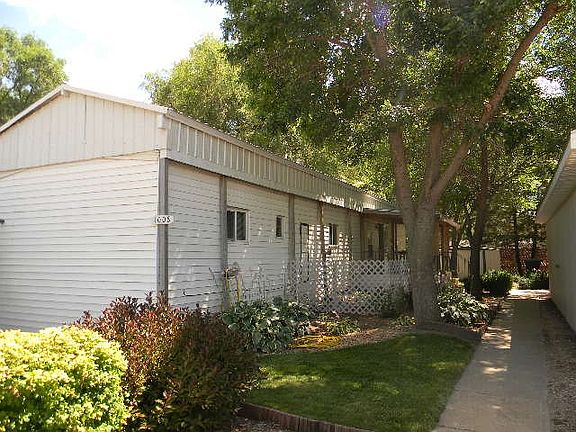 3rd image of 1008 E 16th St