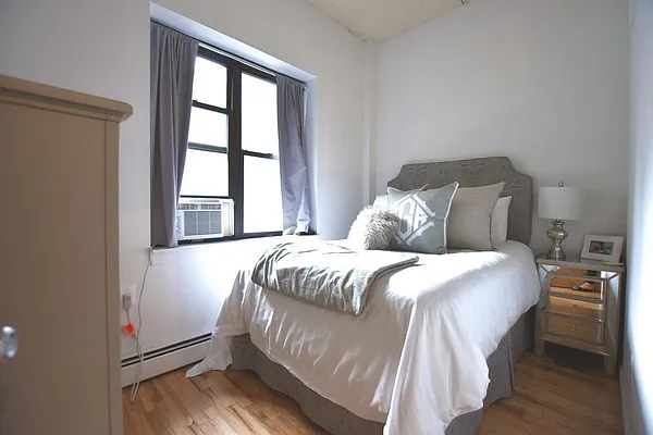 Rented by Bold New York | media 7