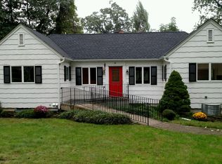 66 Glen Rd, Woodcliff Lake, NJ 07677