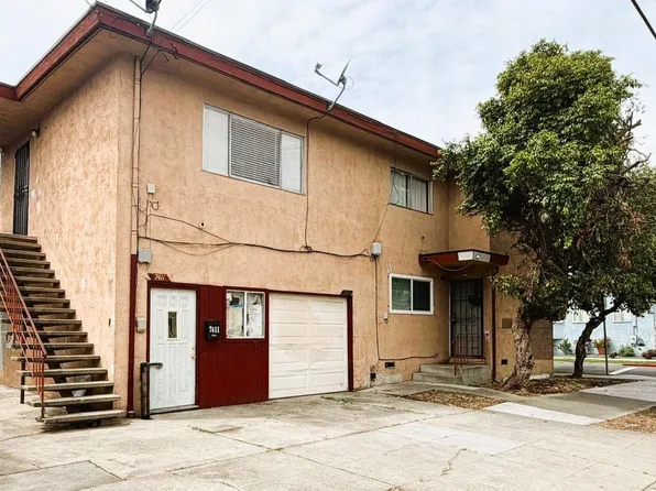 7401-7411 Hillside St, Oakland, CA 94605