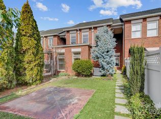 17 14th Avenue Pl NW, Hickory, NC 28601