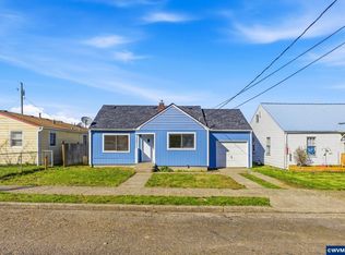 320 Juniper St, Sweet Home, OR 97386