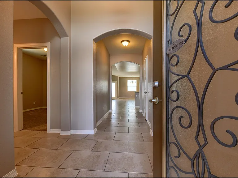 6560 Westfield Dr — Photo 5