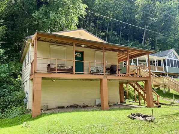 876 N Tunnel Rd, Kennerdell, PA 16374