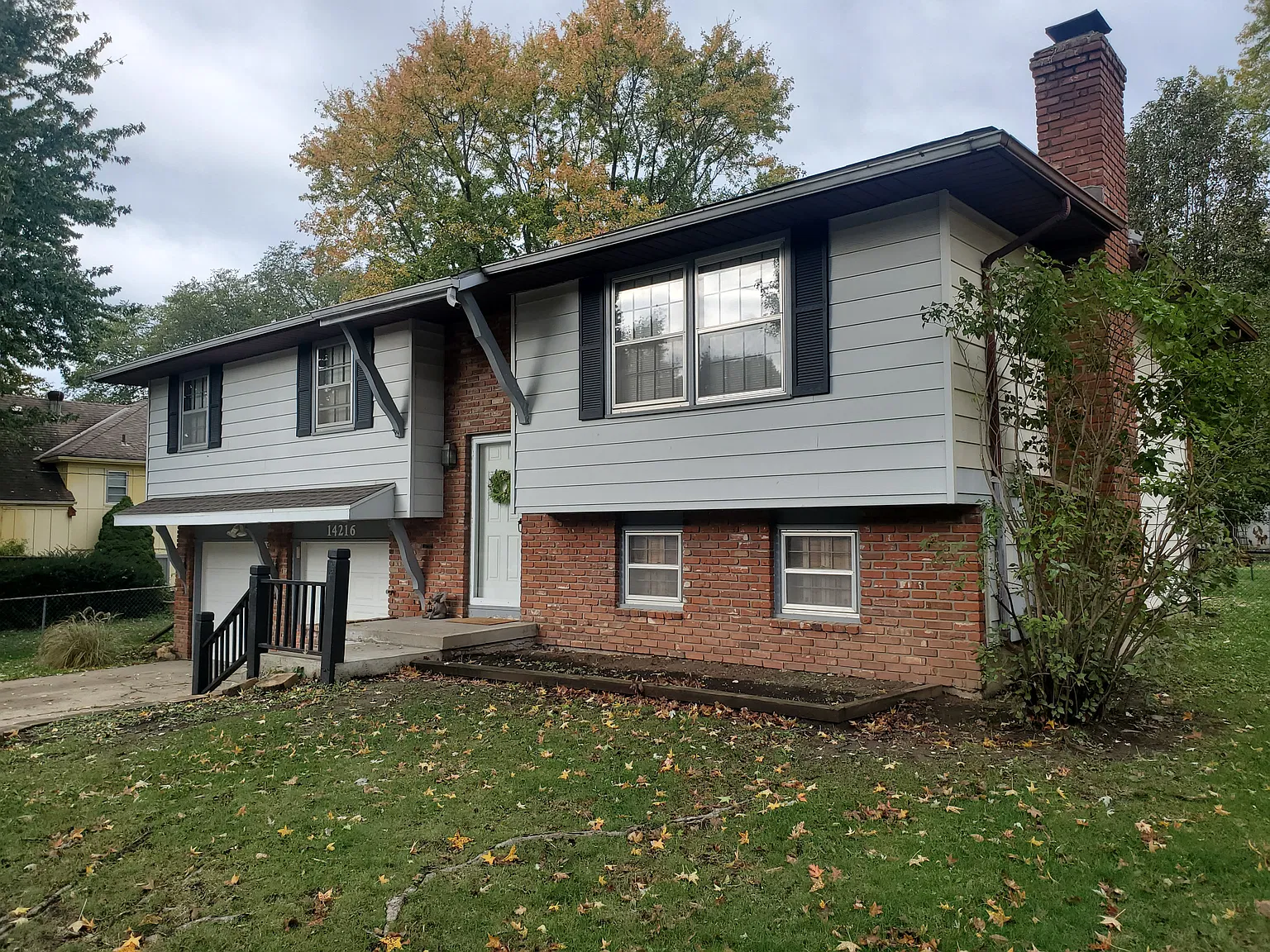 3 bed, 2.5 bath, 1700 sqft, $2,575 — Photo 2