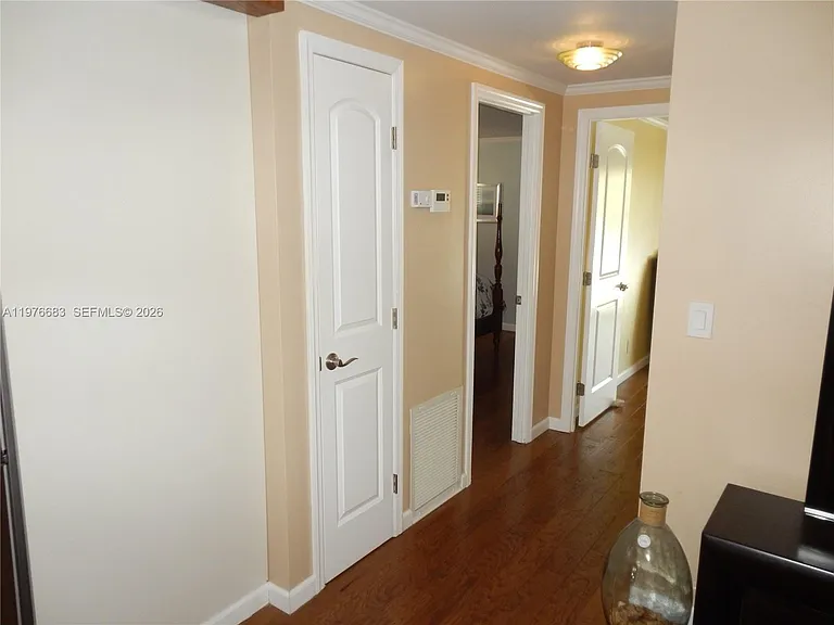 2461 SW 50th St #0 — Photo 11