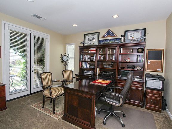 5th image of 704 Hollowbrook Ct
