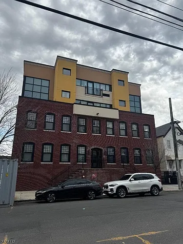 190 Culver Ave Photo 1