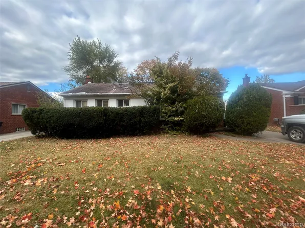 28852 Westfield St, Livonia, MI 48150