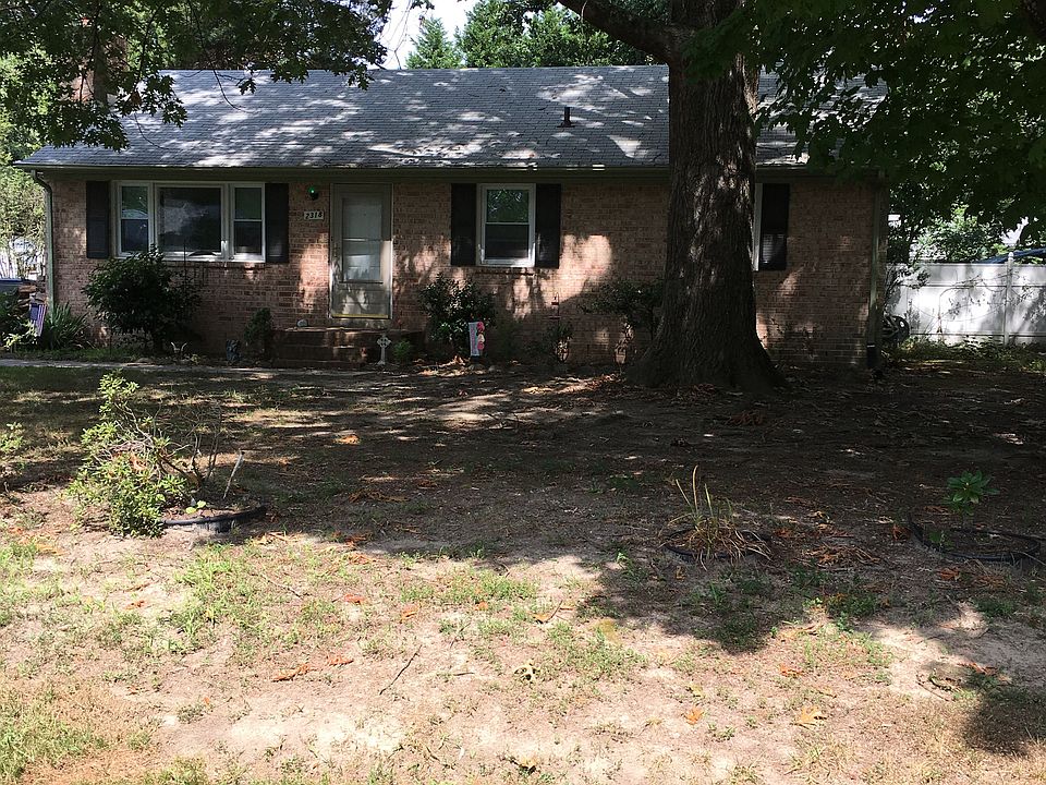 2nd image of 2318 Seminole Ave