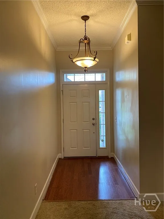 4 bed, 2.0 bath, 2144 sqft, $2,350 — Photo 2