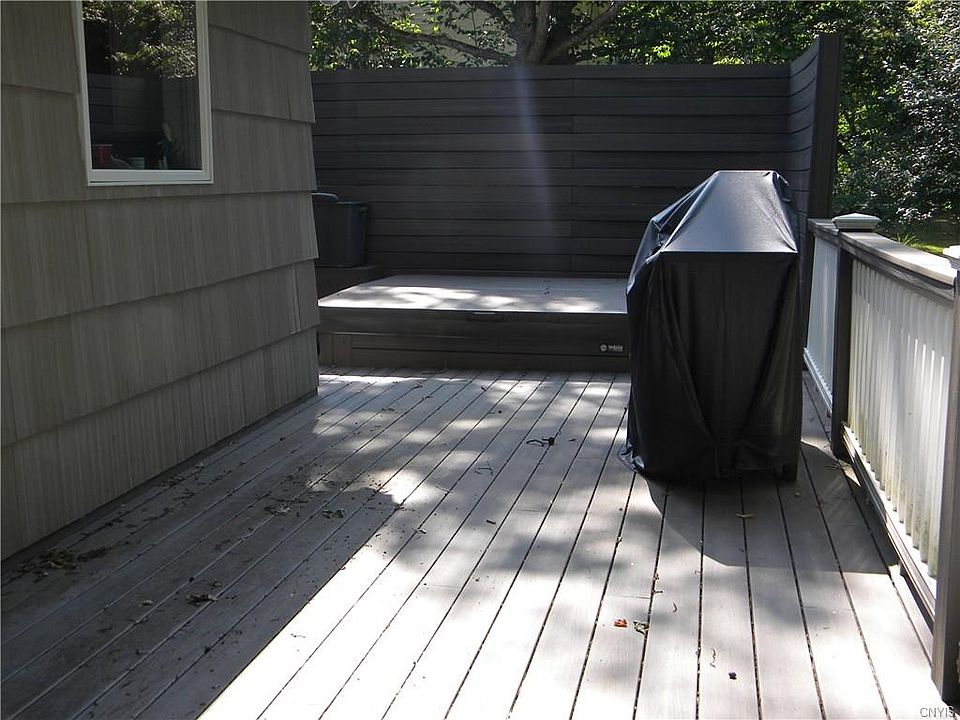 2nd image of 111 Old Farm Rd
