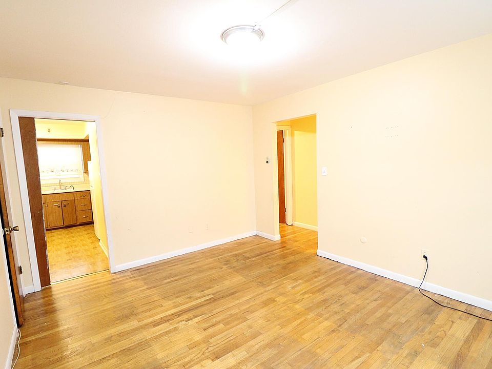 2nd image of 701 Ridge Rd APT 5