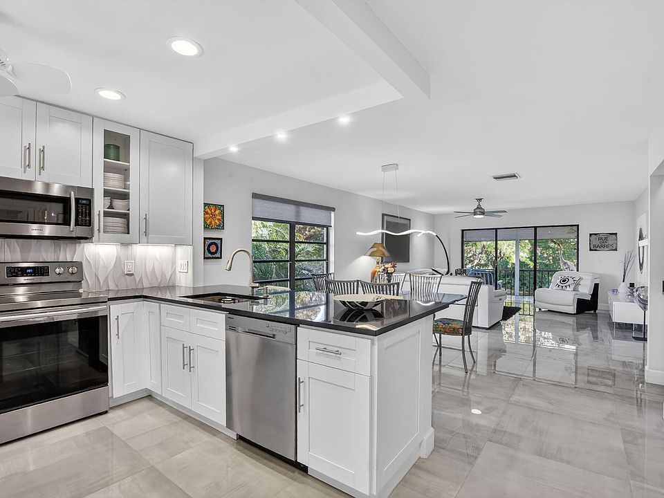 1st image of 8310 Casa Del Lago #1b