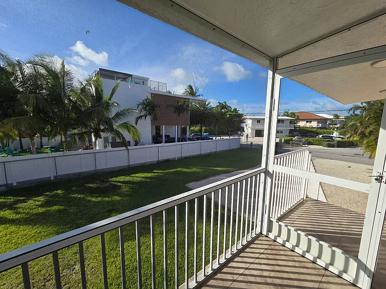 126 Gulfview Dr — Photo 30