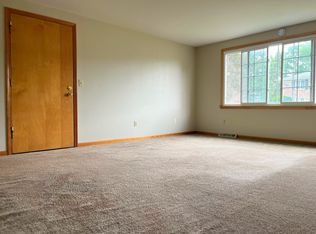 45 Oakridge Dr APT 1, Buffalo, NY 14224