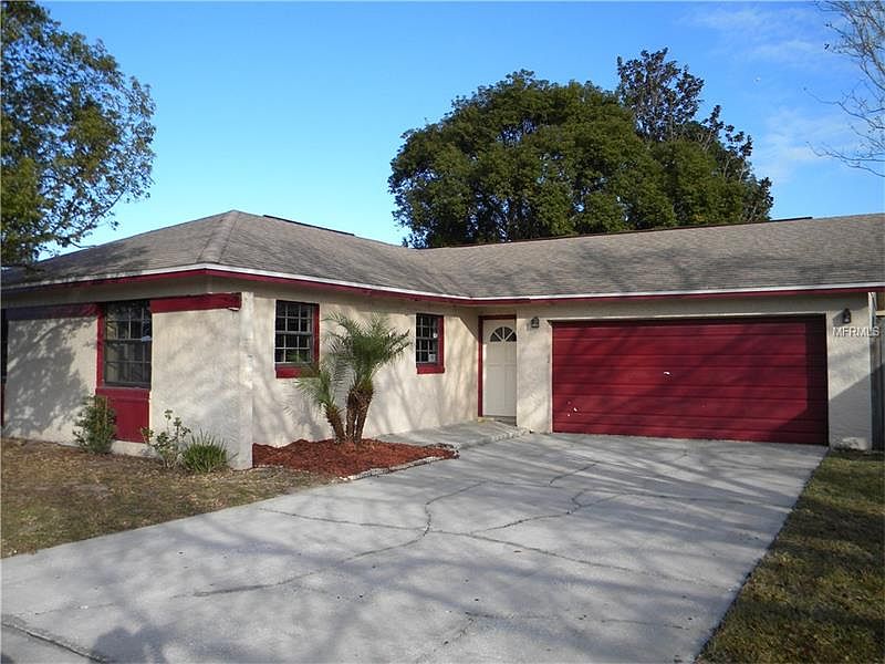 1st image of 668 Stanford Dr