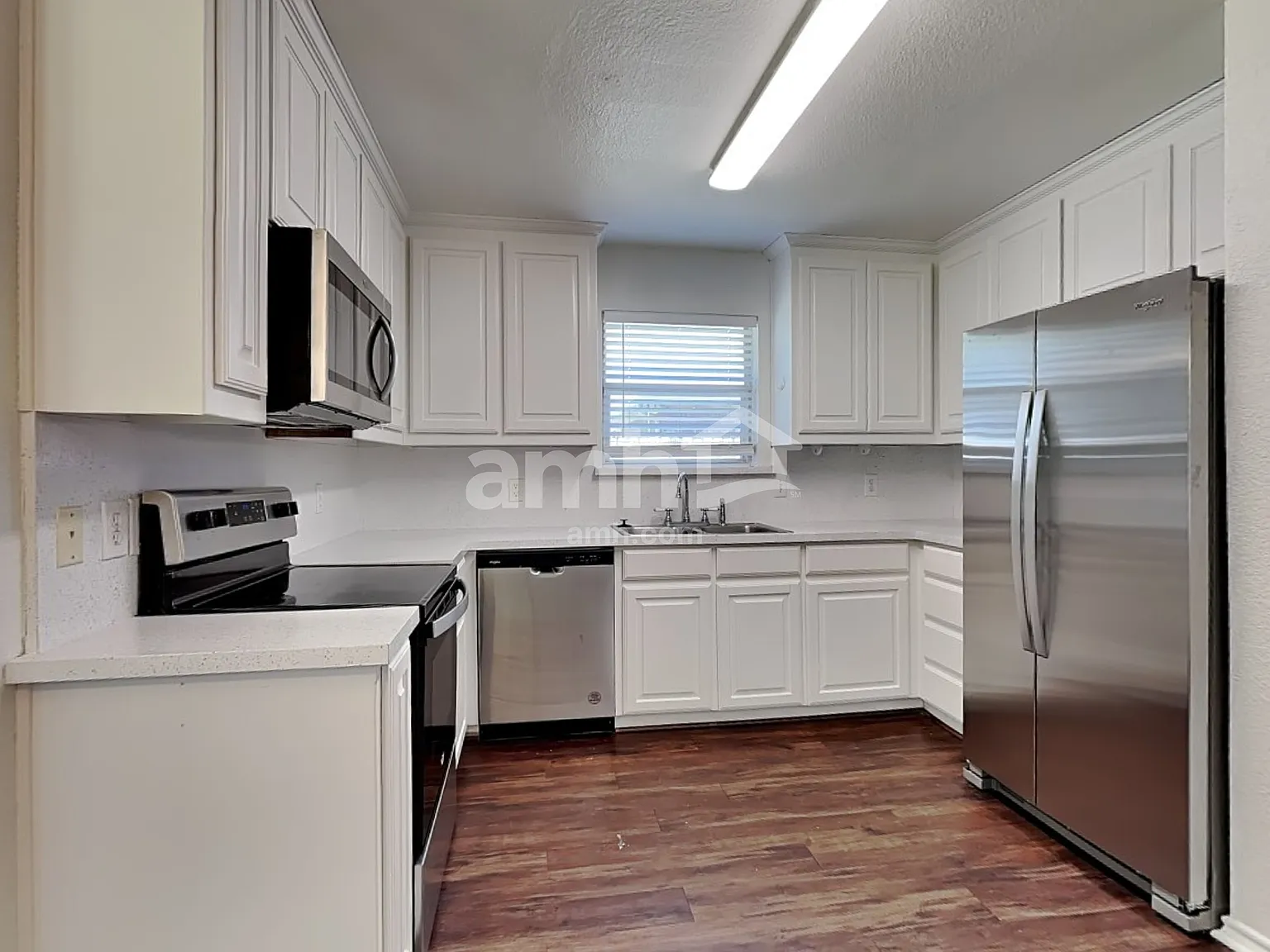 3 bed, 2.0 bath, 1413 sqft, $1,985 — Photo 3