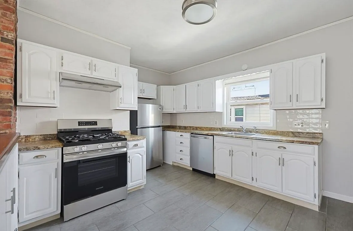 2 bed, 1163 sqft, $3,200 — Photo 4