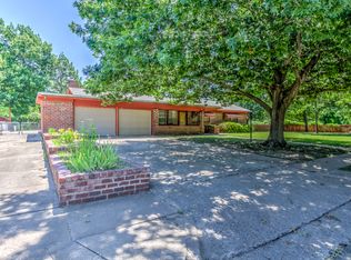 100 Forrest Park Rd, Bartlesville, OK 74003