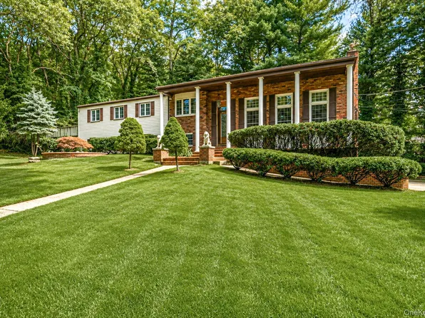 23 Colonial Drive, Smithtown, NY 11787