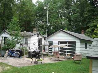7847 Lake St, Alanson, MI 49706