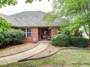 3472 Grapevine Dr, Springdale, AR 72762