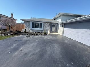 848 Robin Ct, Dyer, IN 46311