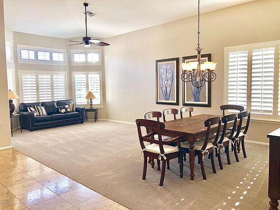 Formal living & dining rooms