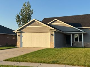 1783 Burgoyne Ct, De Pere, WI 54115