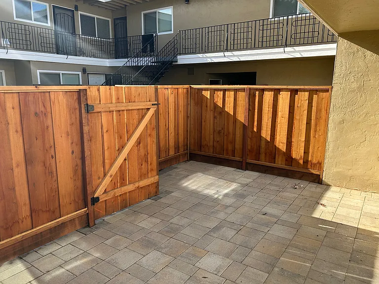 3745 Miramar Way — Photo 20