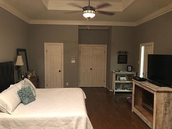 4th image of 3785 Seminole Dr