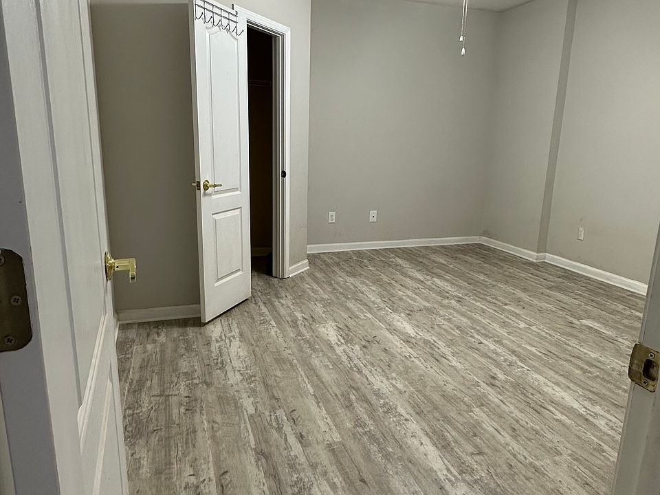 1st image of 637 Vickery Way NE #Basement