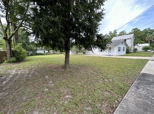 462 E Main Ave, Defuniak Springs, FL 32435