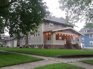809 S 2nd Ave, Rock Rapids, IA 51246
