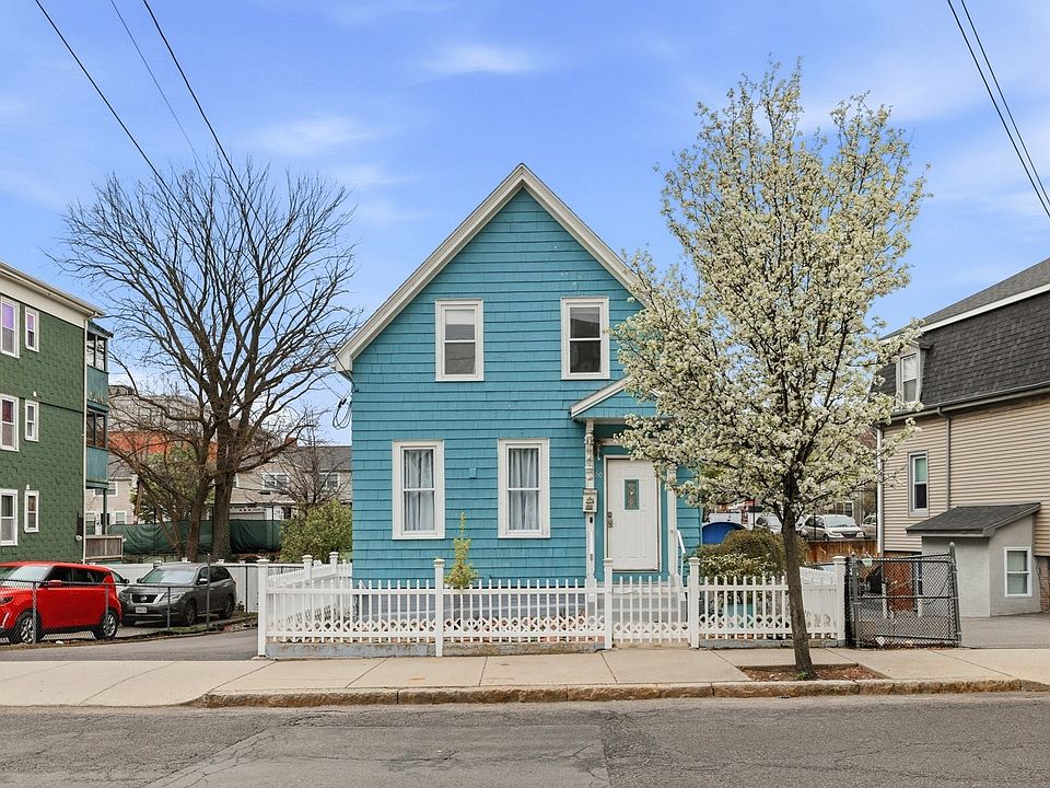 1st image of 30 Woodlawn St