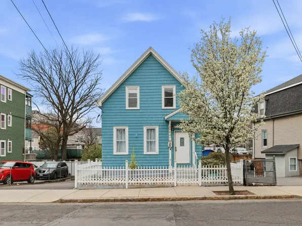 30 Woodlawn St, Everett, MA 02149