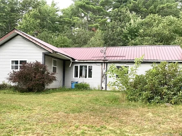 29 Lauvina Rd, Burton, NB E2V 3X5