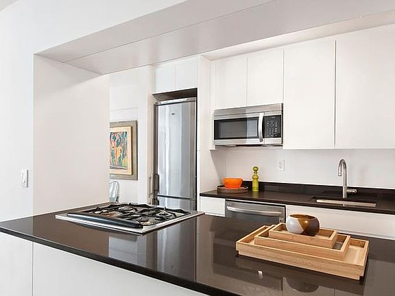 4th image of 425 E 63rd St #W-5e