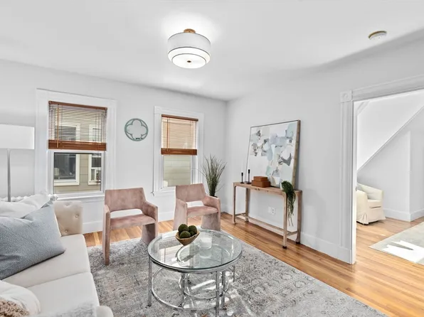 456 Medford St APT 5, Somerville, MA 02145