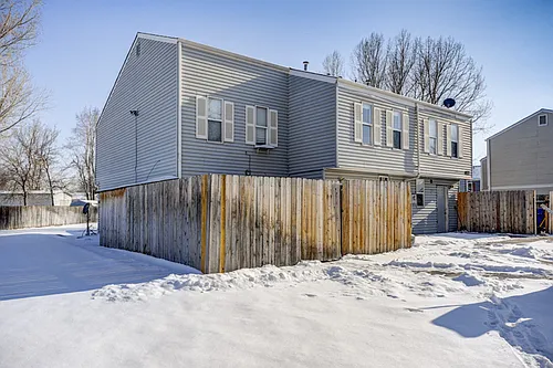 1075 Sir Galahad Dr Photo 1