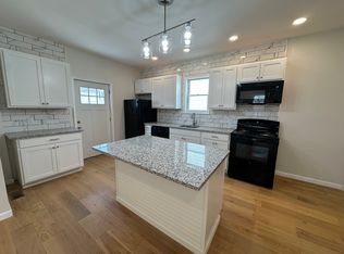 1337 Adams Ave, Scranton, PA 18509