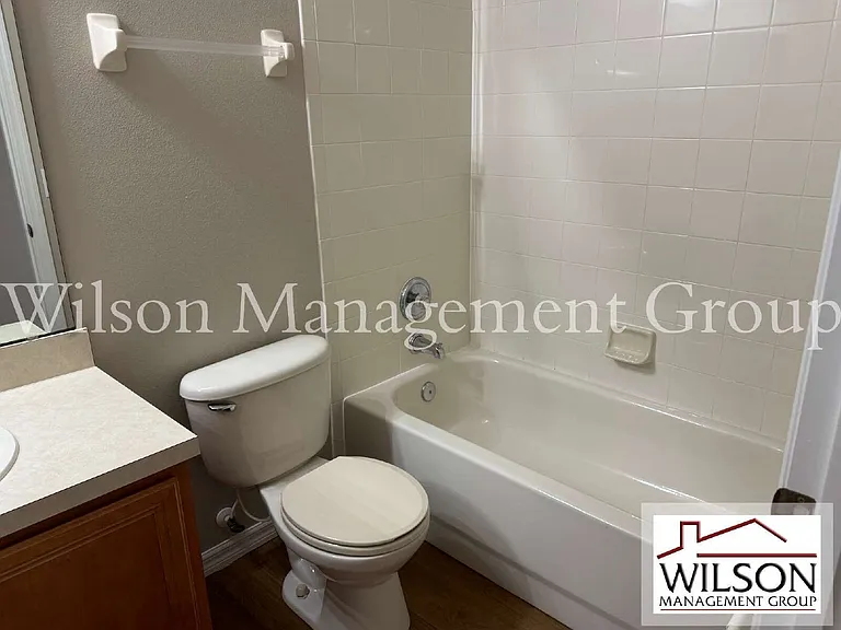 5004 Adair Oak Dr — Photo 17