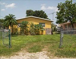 2nd image of 642 NW 8th Ave