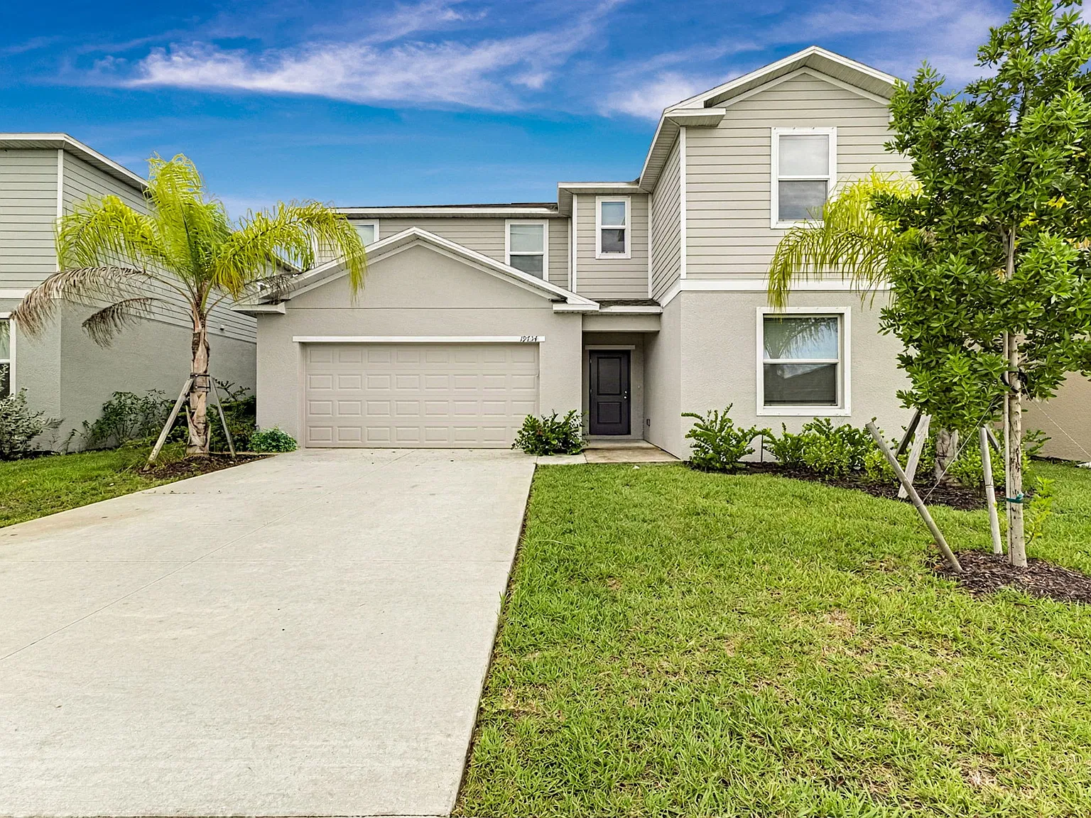 6 bed, 3041 sqft, $2,899 — Photo 3