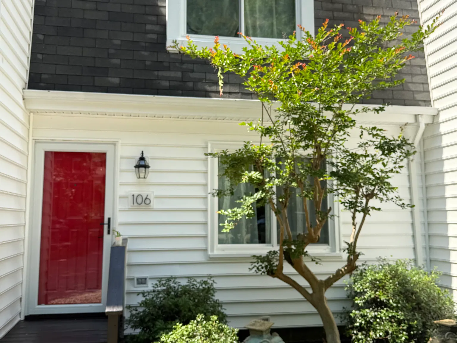 106 Albemarle Dr — Photo 1