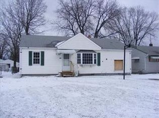 867 Quentin Rd, Eastlake, OH 44095