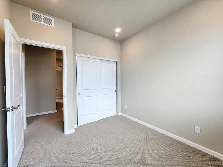 7035 Cumbria Ct — Photo 20