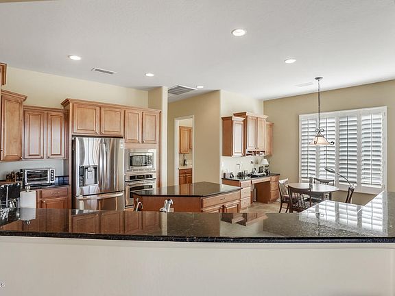 4th image of 20640 N 263rd Dr