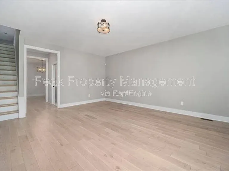 1203 N 19th St — Photo 11